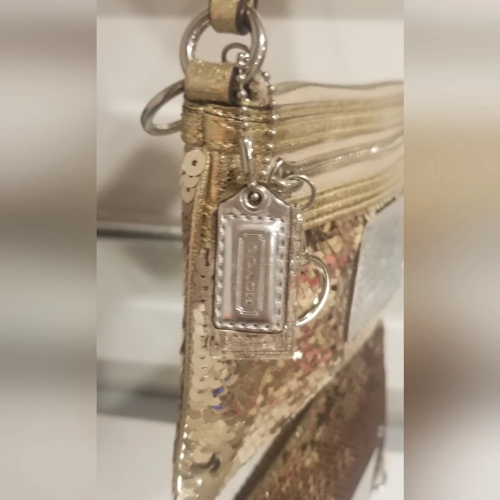 COACH Poppy Gold Sequined Large Clutch Wristlet - Picture 6 of 9